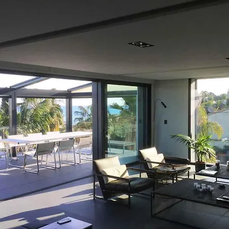 Casa vacanze Golfe-juan Sleeps 12 Pool