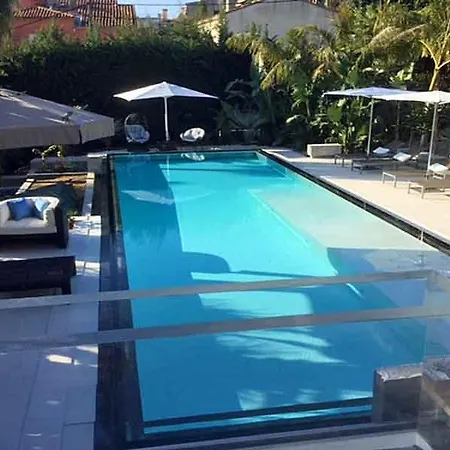 Golfe-juan Sleeps 12 Pool Casa vacanze